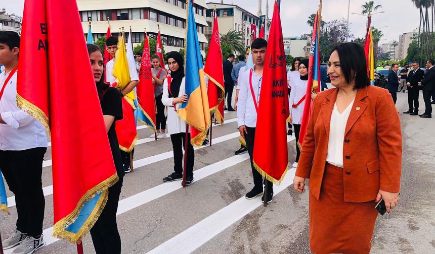 Şevkin: “Gençliğe değer vermek Atatürk’ün izinden gitmektir”